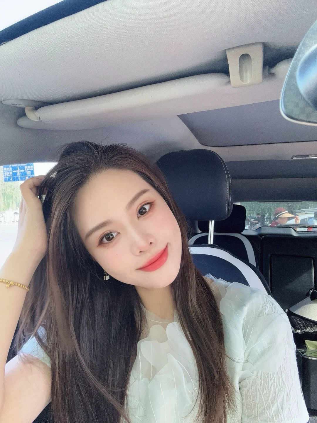 38岁未婚未育没对象 我很爱自己