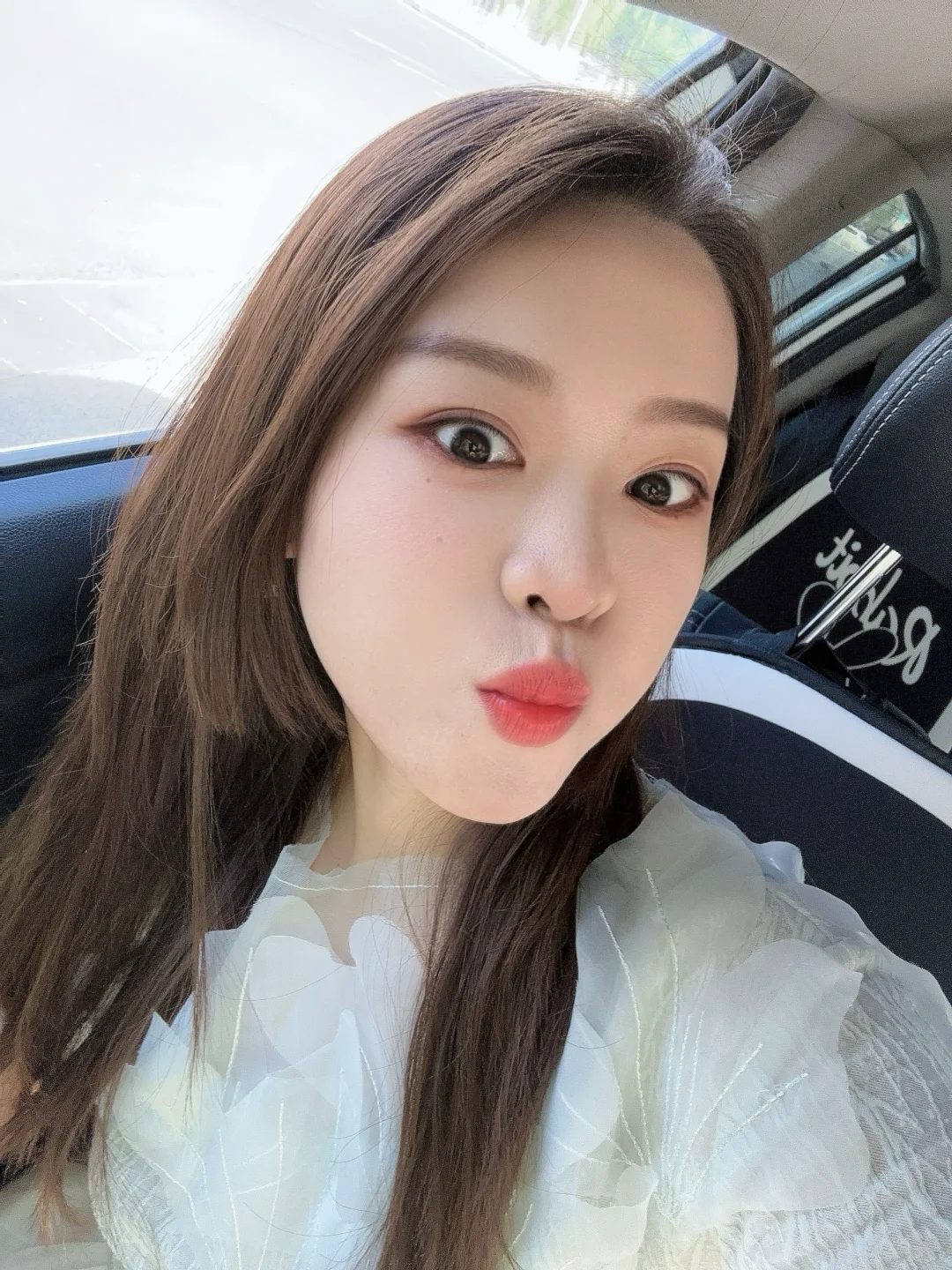 38岁未婚未育没对象 我很爱自己