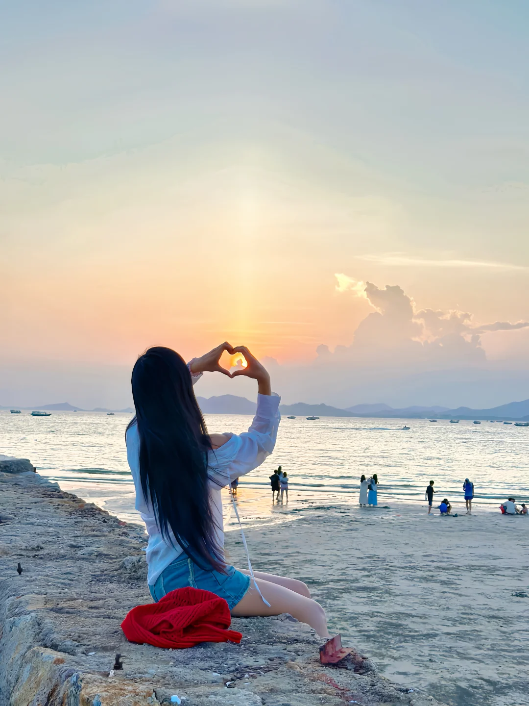 存一些去三亚海边的拍照姿势｜九张简单出片