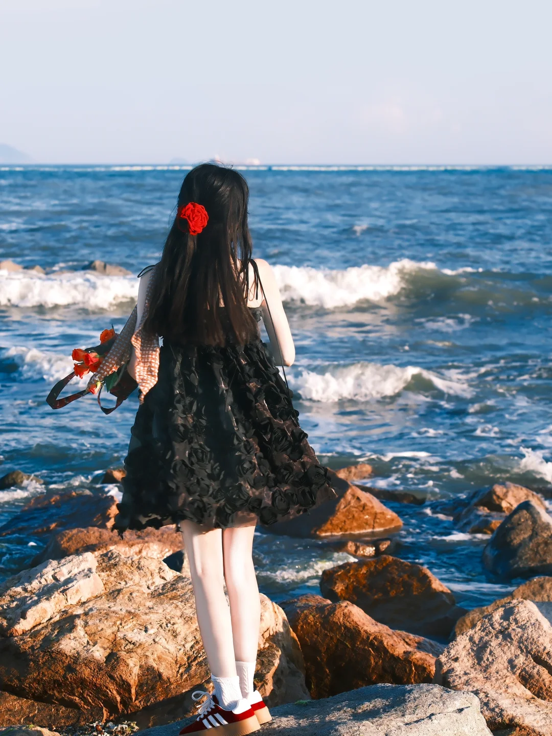 海边拍照 ｜旅行中的蓝调时刻?️不露脸氛围