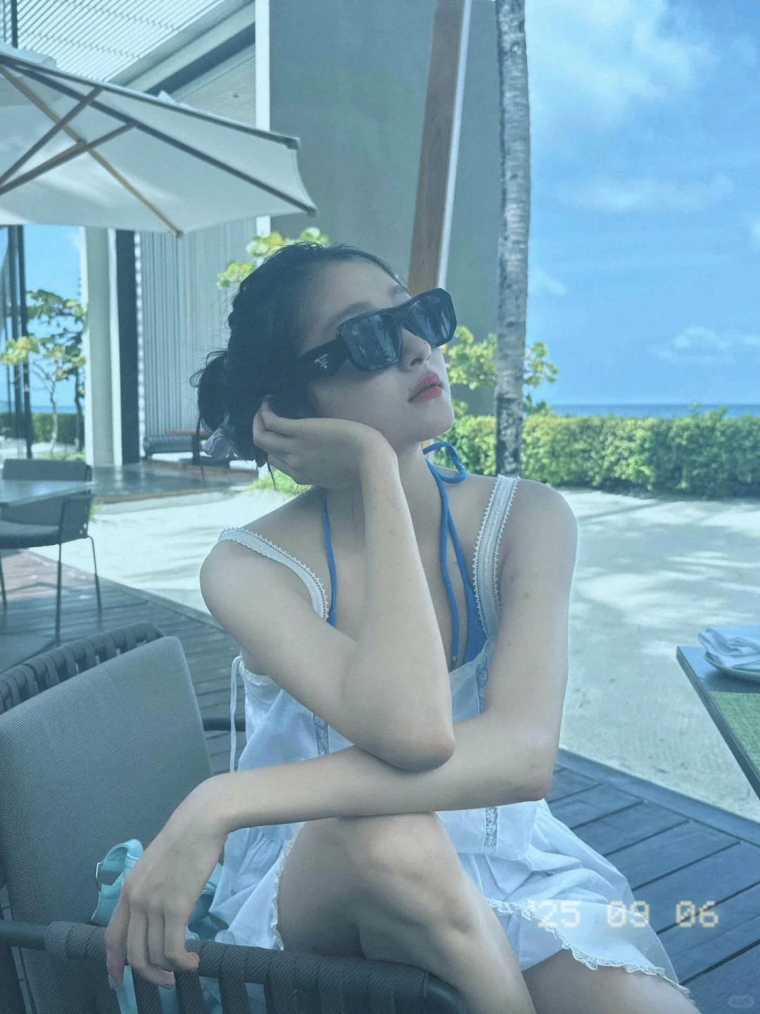 关晓彤晒海边度假美照?美好身材咝哈咝哈?
