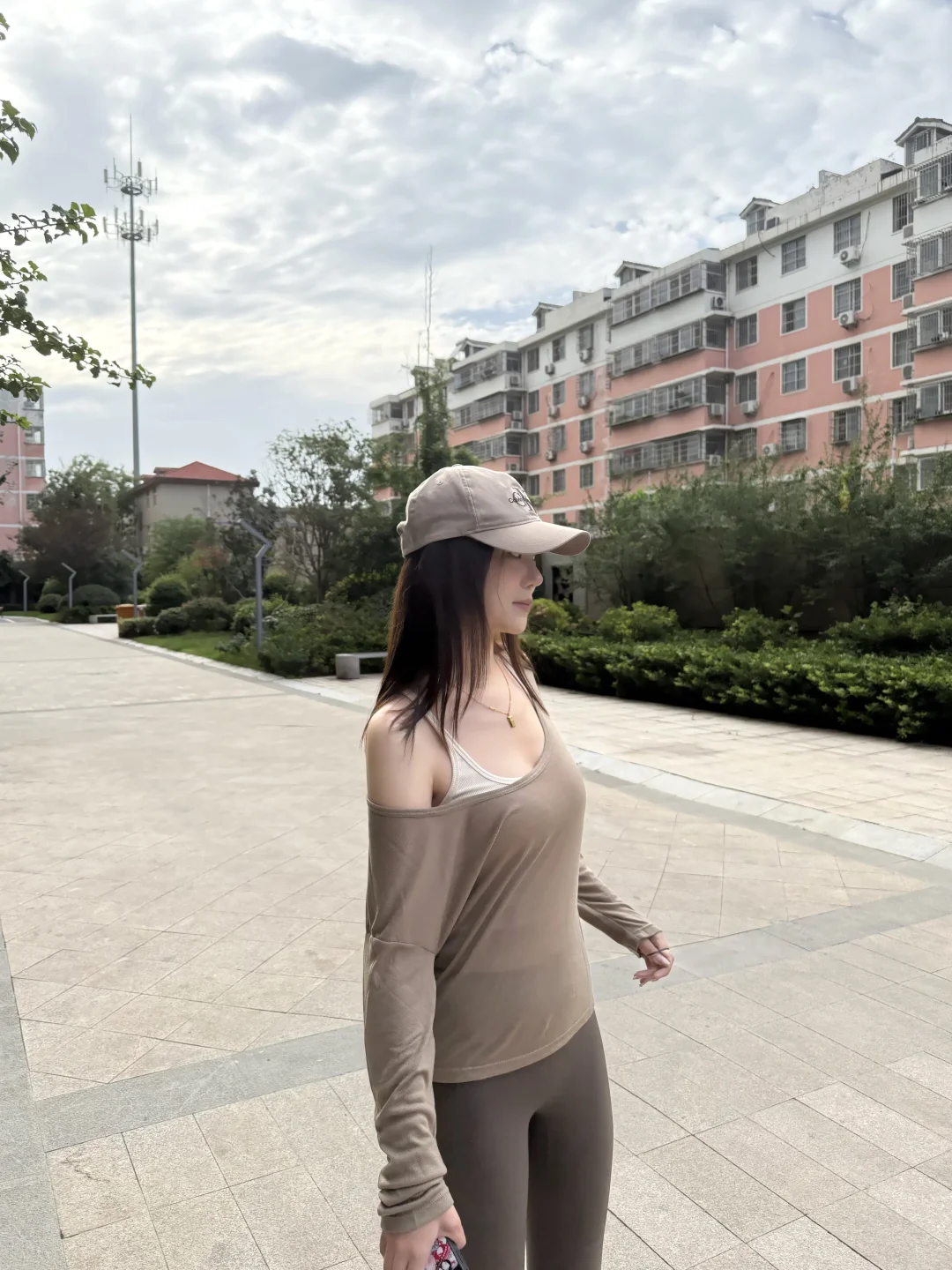 巧克力味的瑜伽服?