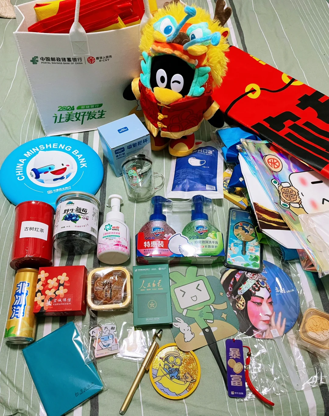 服贸会首钢薅羊毛 为了这些美丽废物 冲鸭