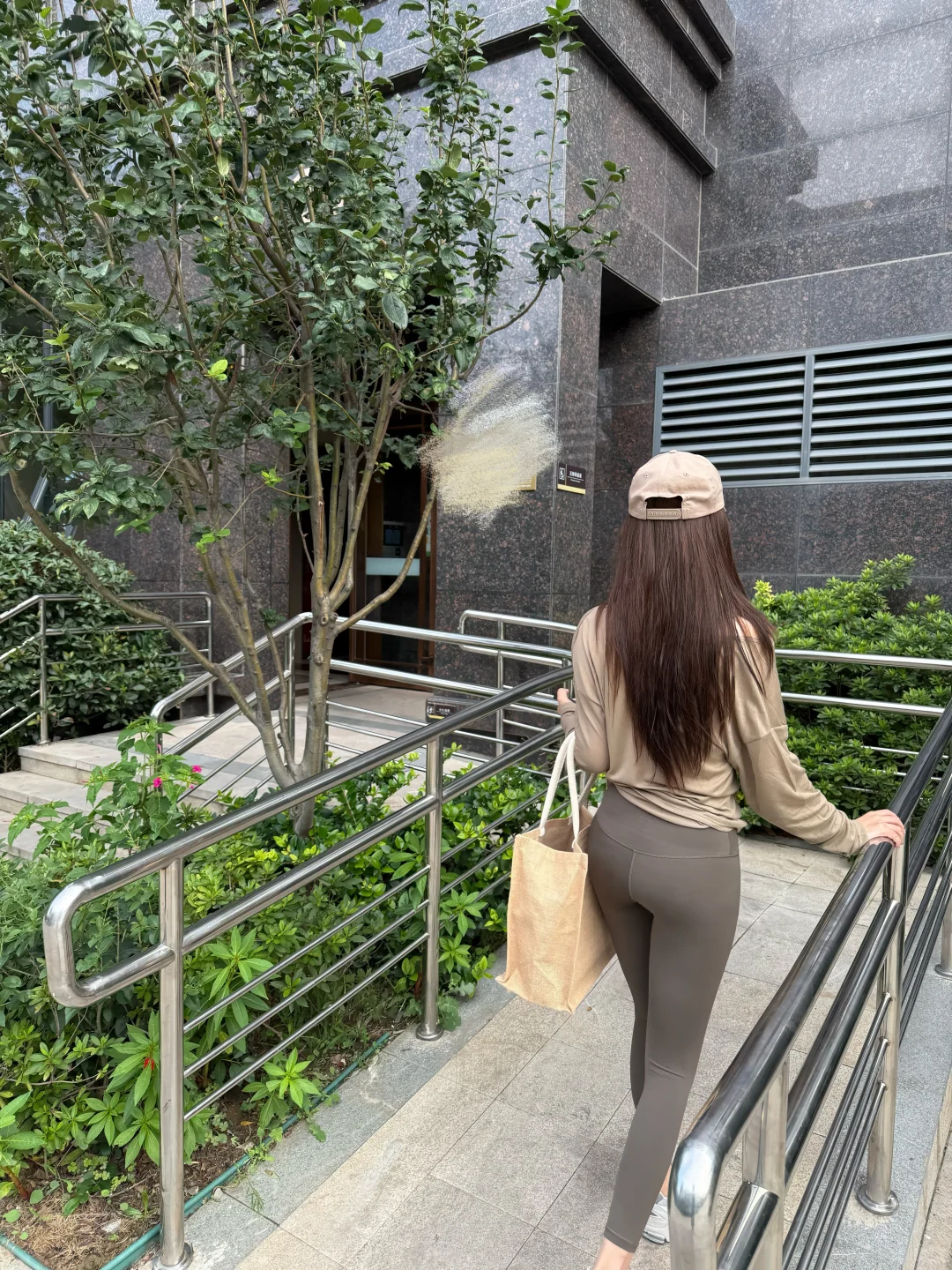 巧克力味的瑜伽服?