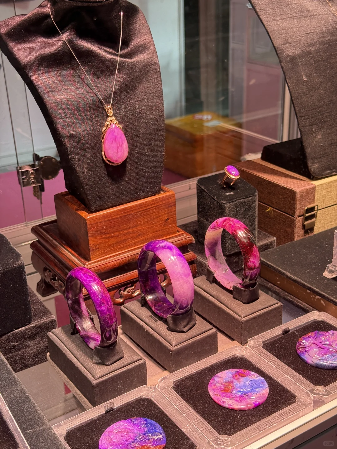 挑战一天逛完呼市珠宝展！！
