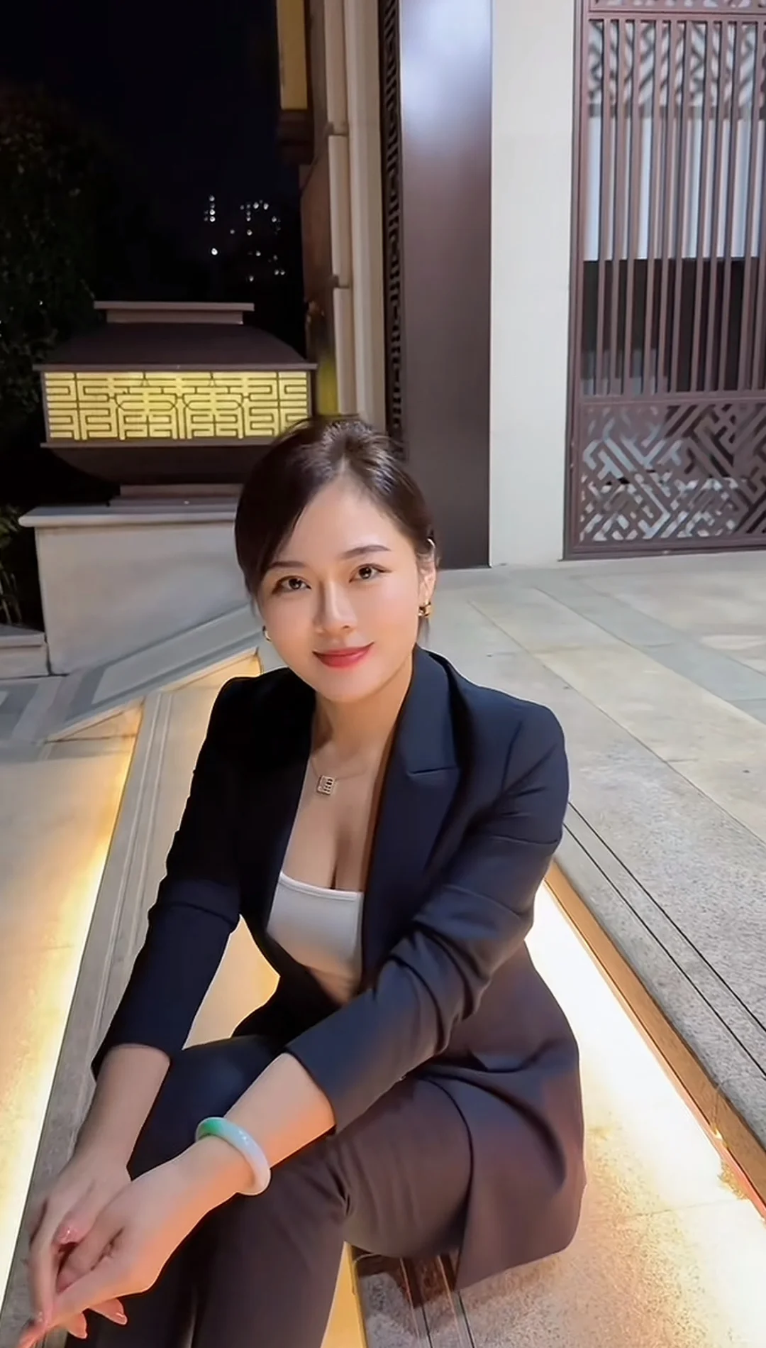 42岁离异的老阿姨，你会喜欢吗