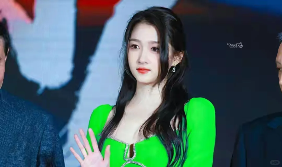 怎么会有这么美的女孩～～～关晓彤??