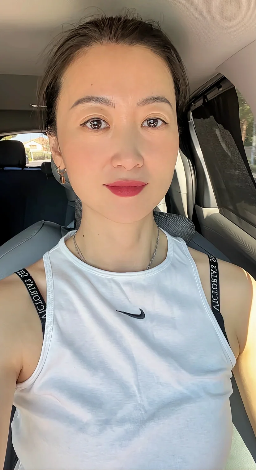 40+阿姨自拍还是要发的万一被人看上呢