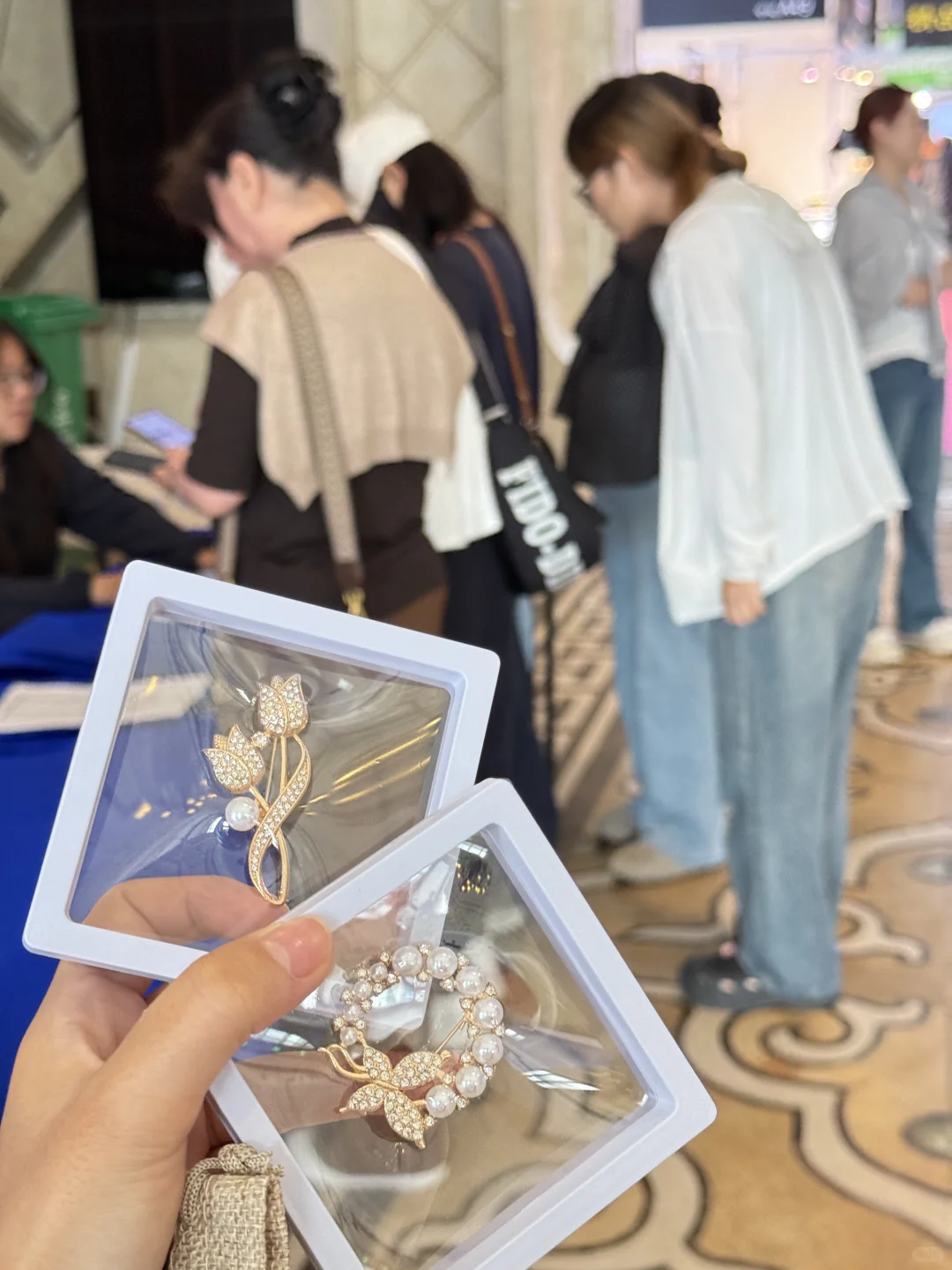 挑战一天逛完呼市珠宝展！！