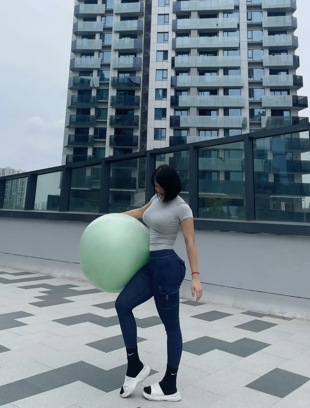 超酷的牛仔瑜伽裤 mitaogir蜜桃女孩