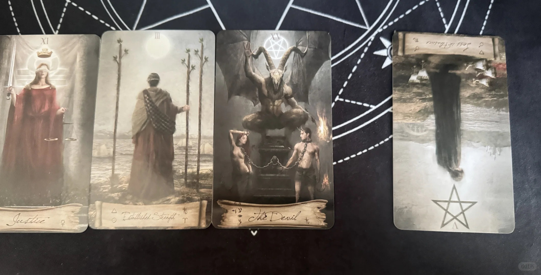 连续抽了好多次牌