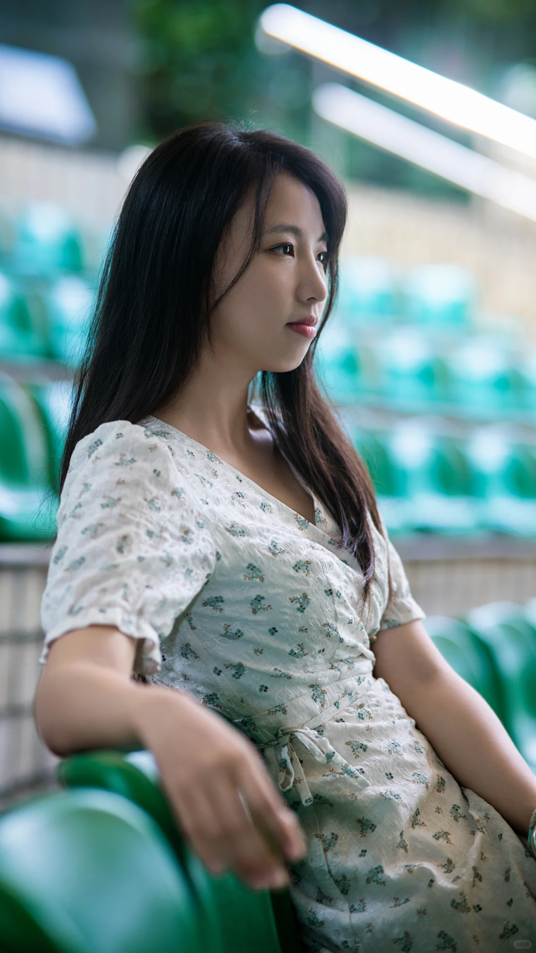 模特偷穿妈妈衣服