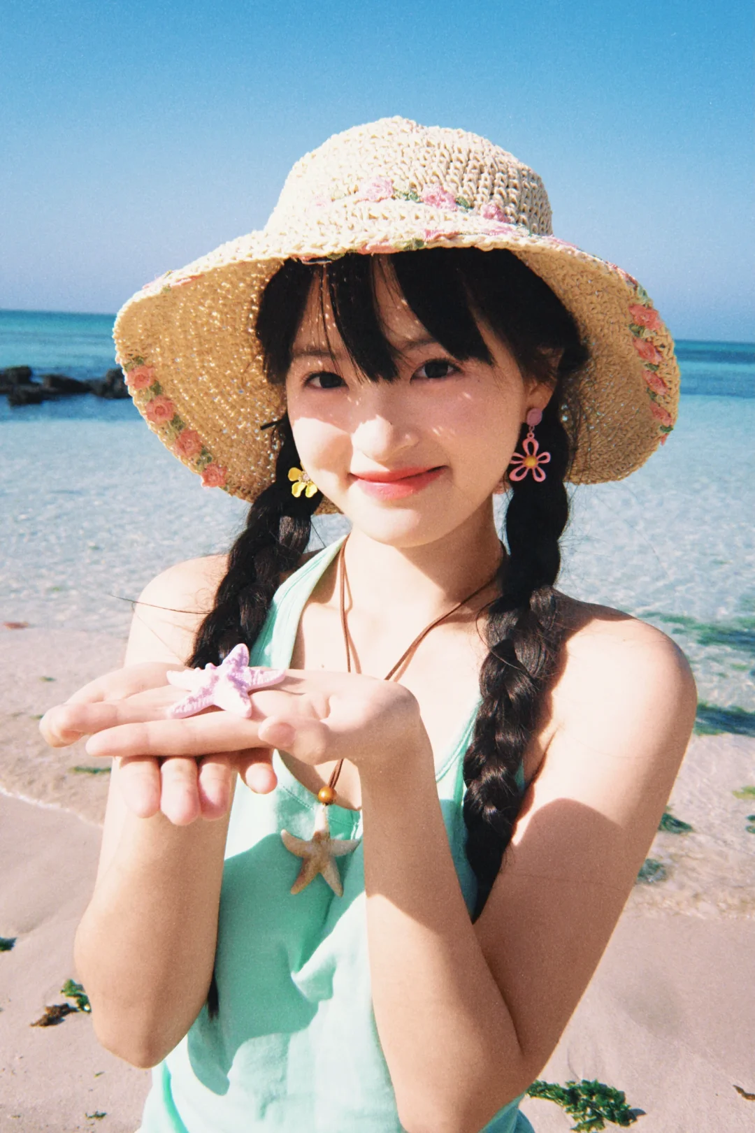 存一些海边拍照姿势?｜图文版?