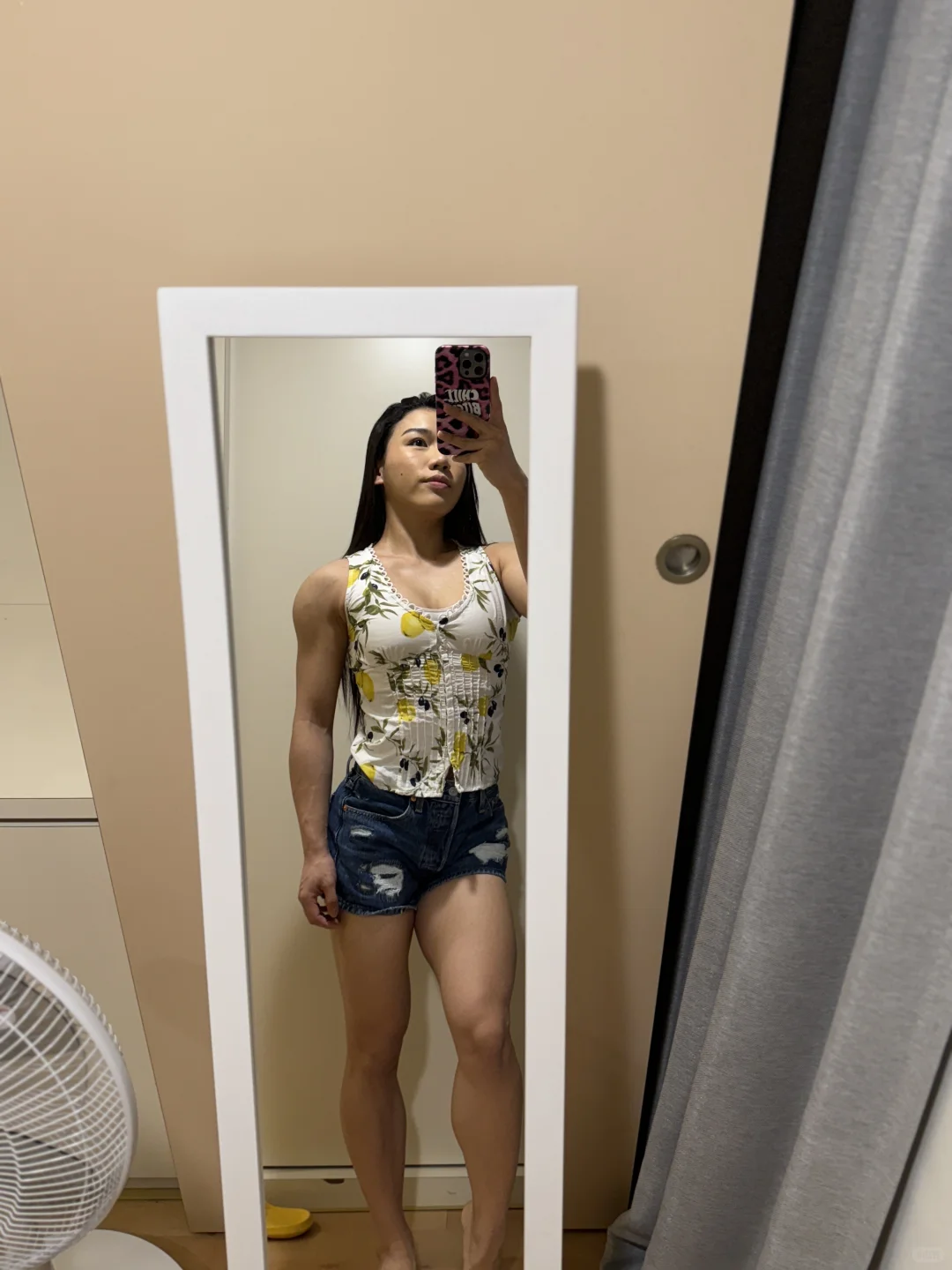 肌肉女生的穿衣修养