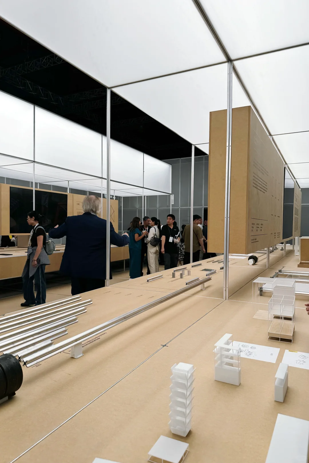 - 上海看展 ：今年醉好看的展厅与产品设计！