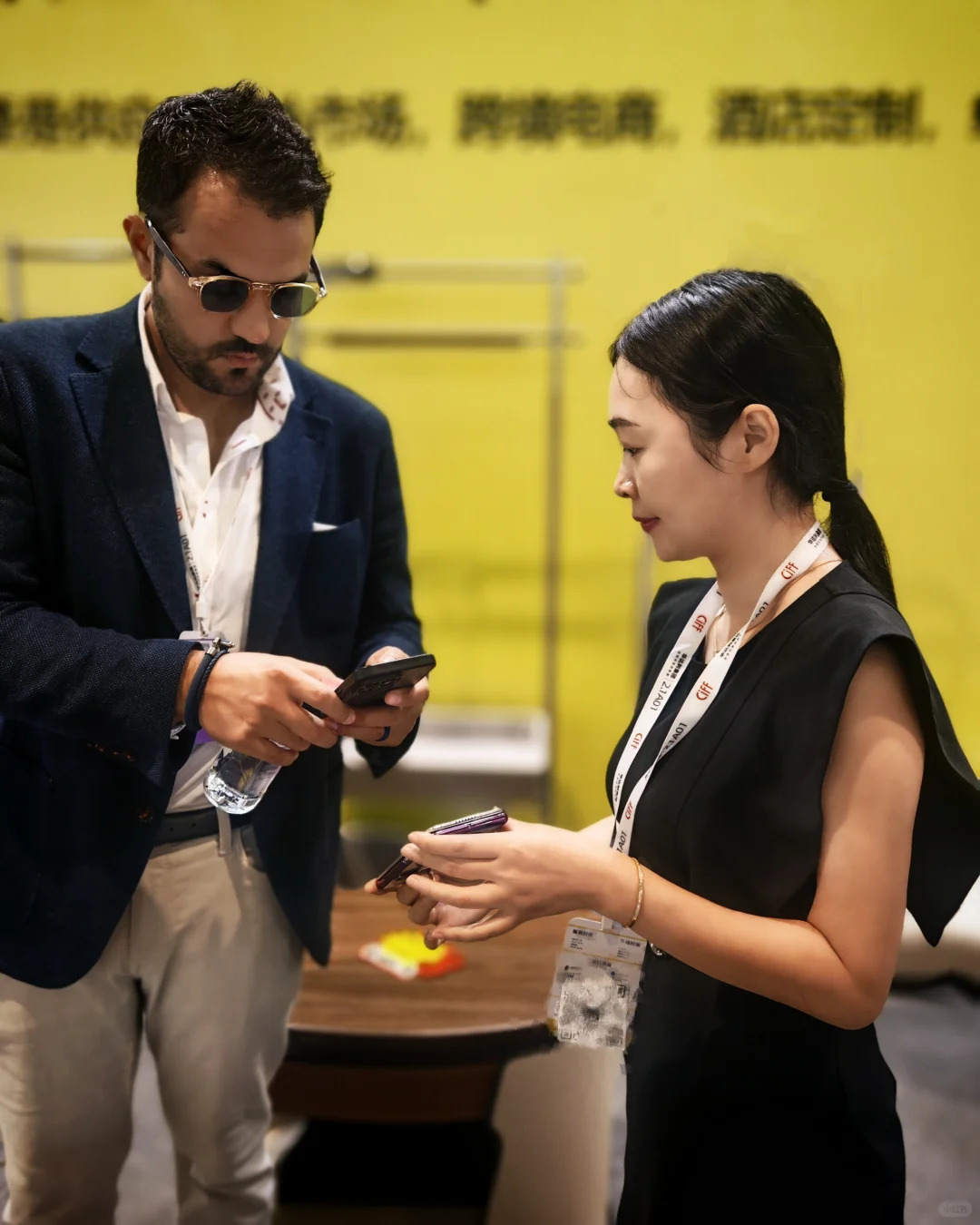 找个展会翻译！！！