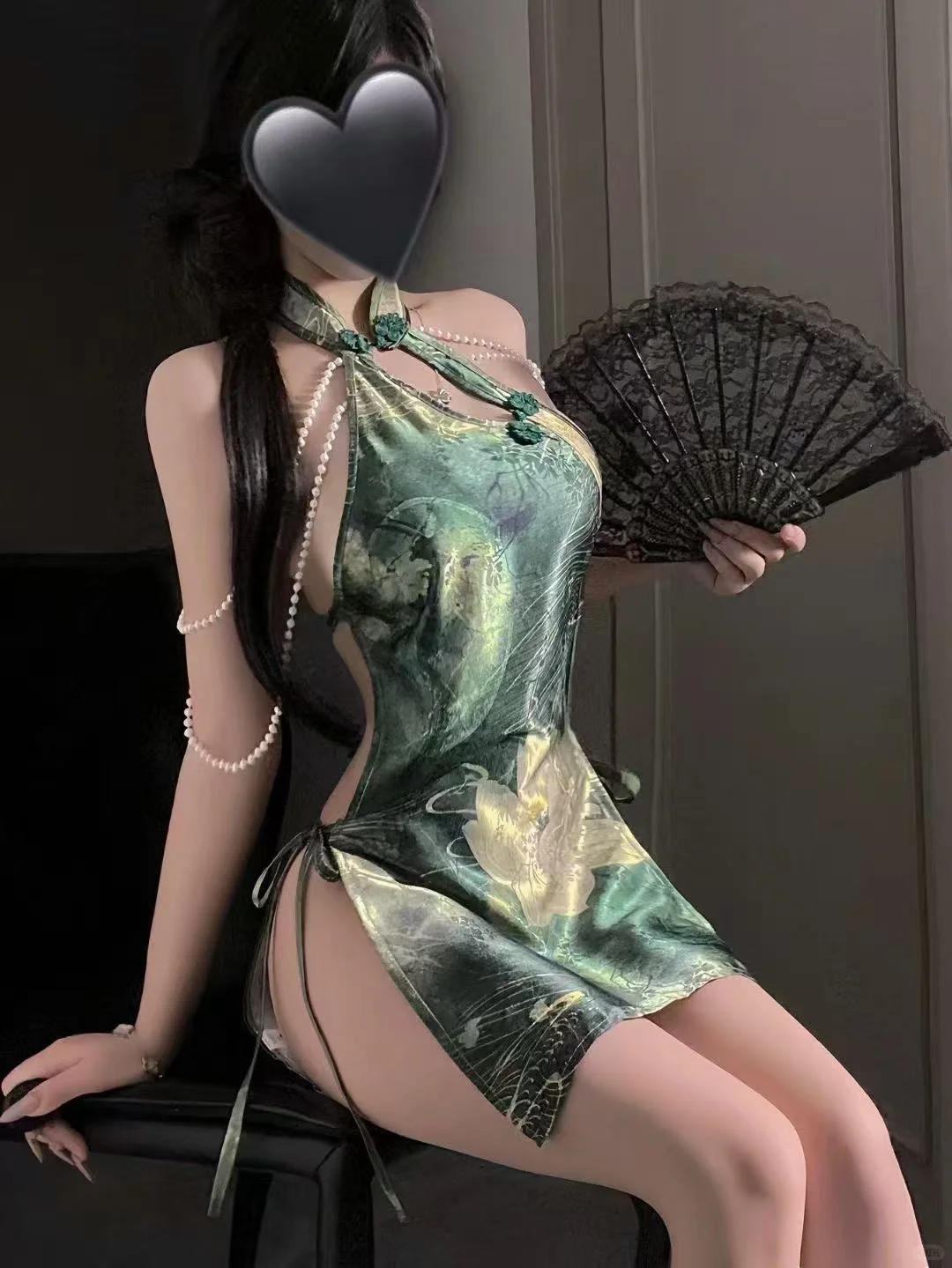 让我看看你们战袍?