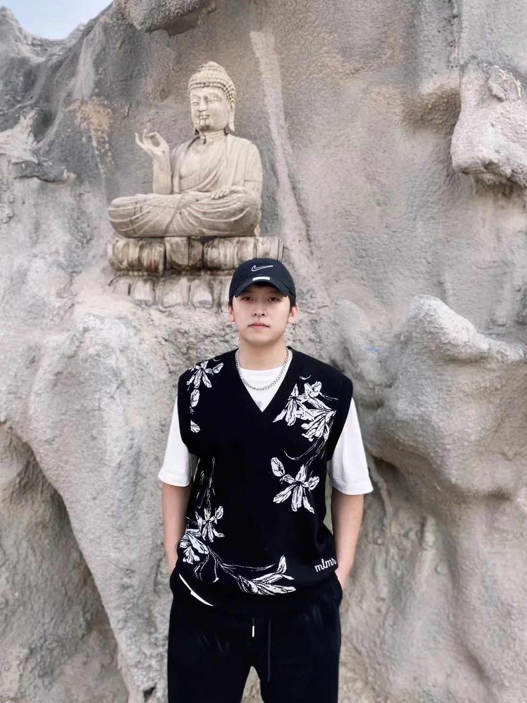 能不能让我谈个美女一起做情侣号