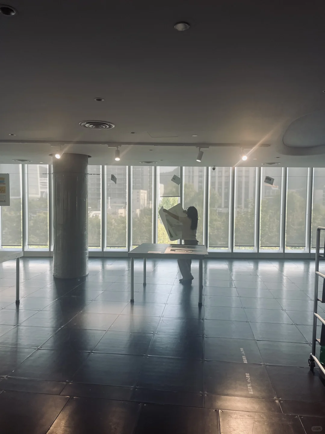 “百里挑一”D&AD作品展布展