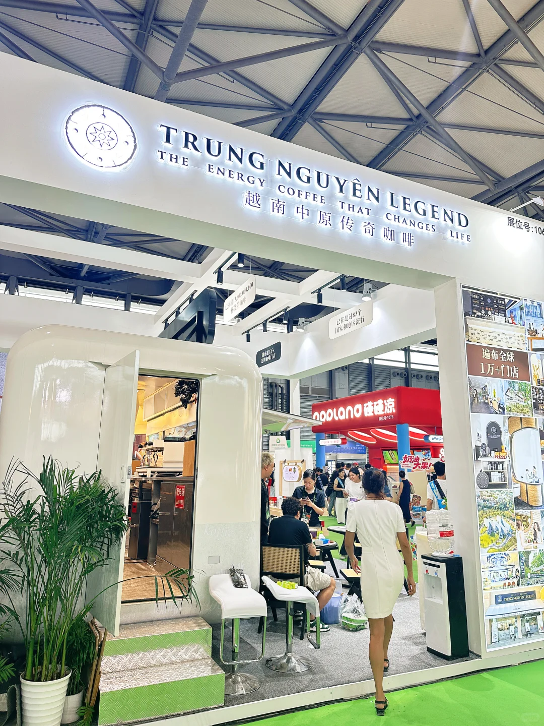 天！这真是我俩在上海逛过最好吃的展了！