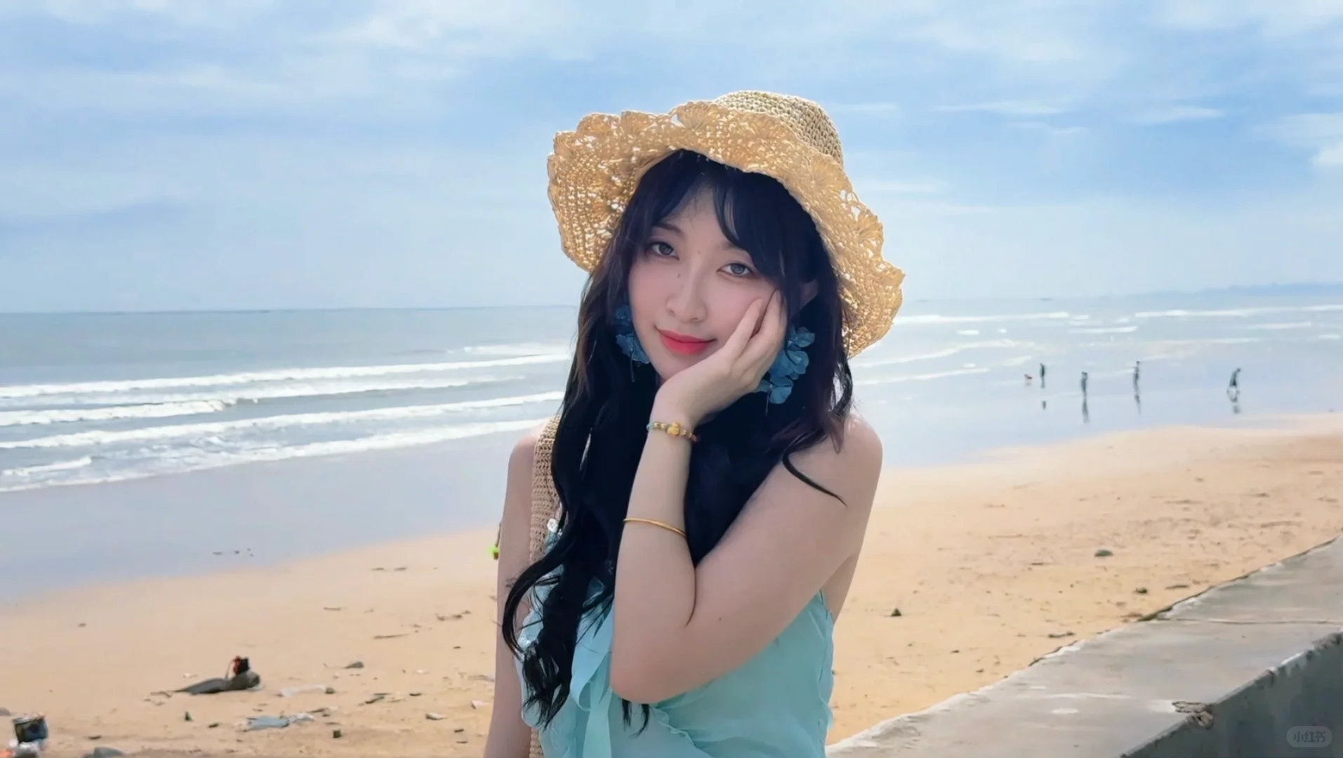 出一整套海边穿搭，无敌出片??