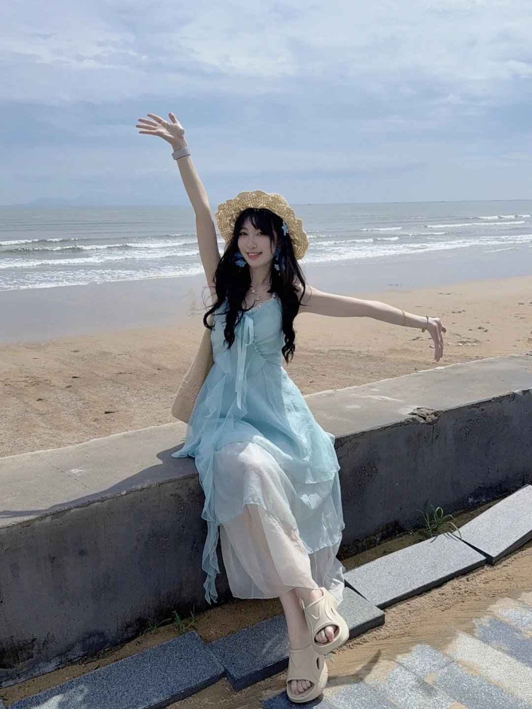出一整套海边穿搭，无敌出片??