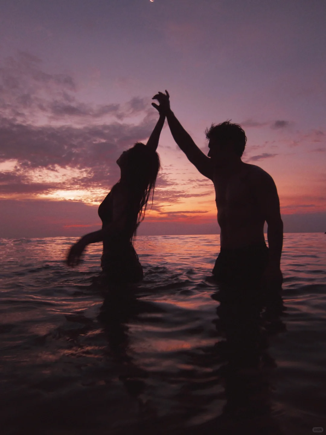 我们深入海里 打捞夏天