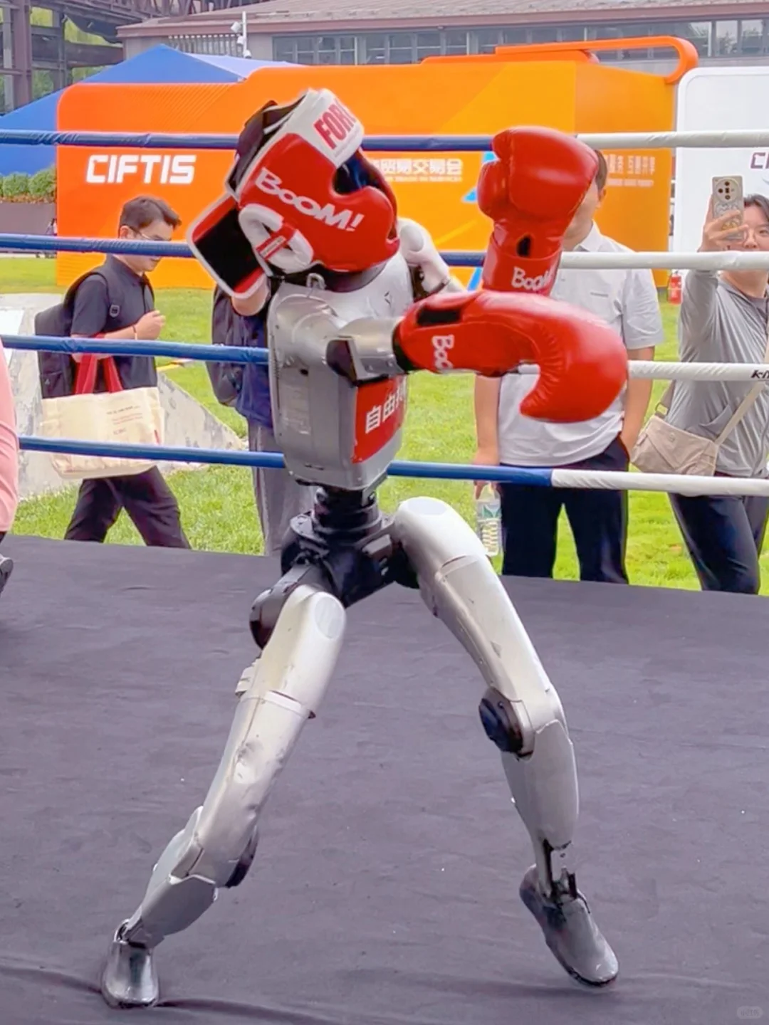 逛完首钢服贸会，感觉机器人的时代真的来了