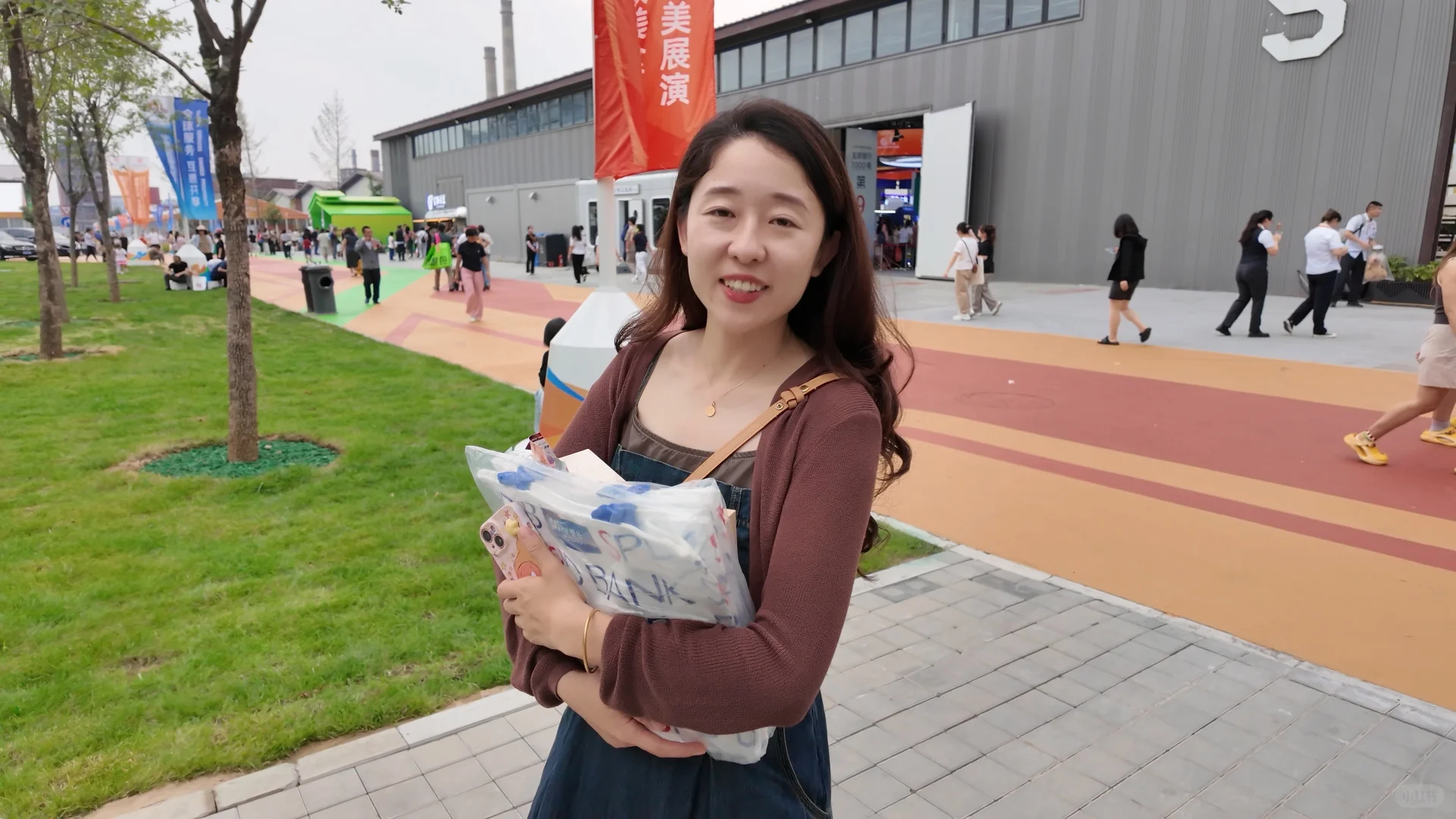 服贸会｜俩人1小时狂薅近1000大洋?