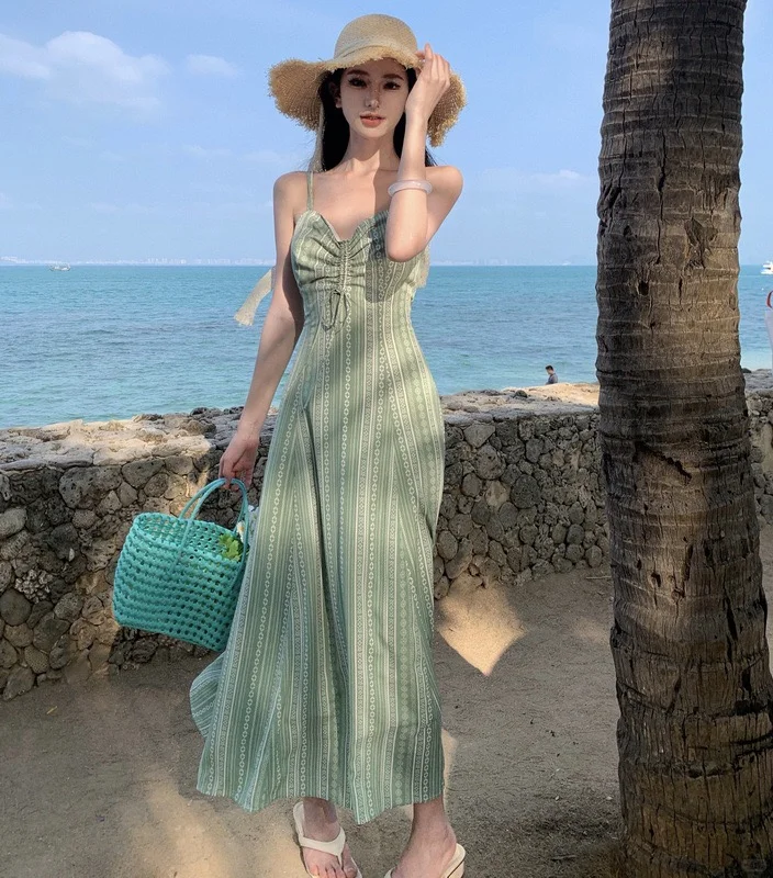 海岛度假裙｜浪漫进行时