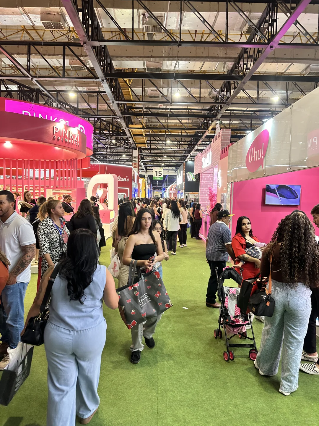 ?‍?创业笔记#002｜圣保罗美妆展现场记录