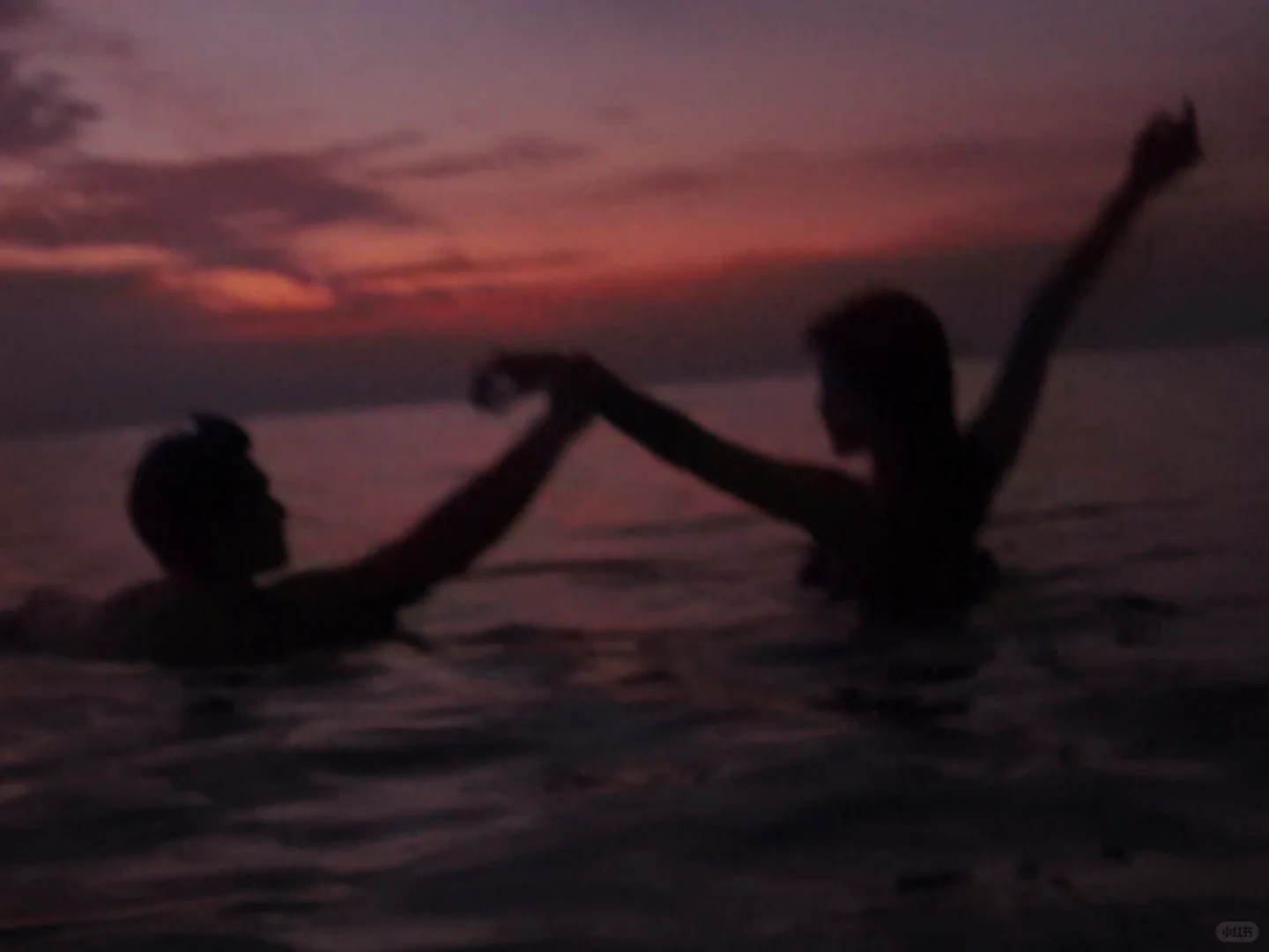 我们深入海里 打捞夏天