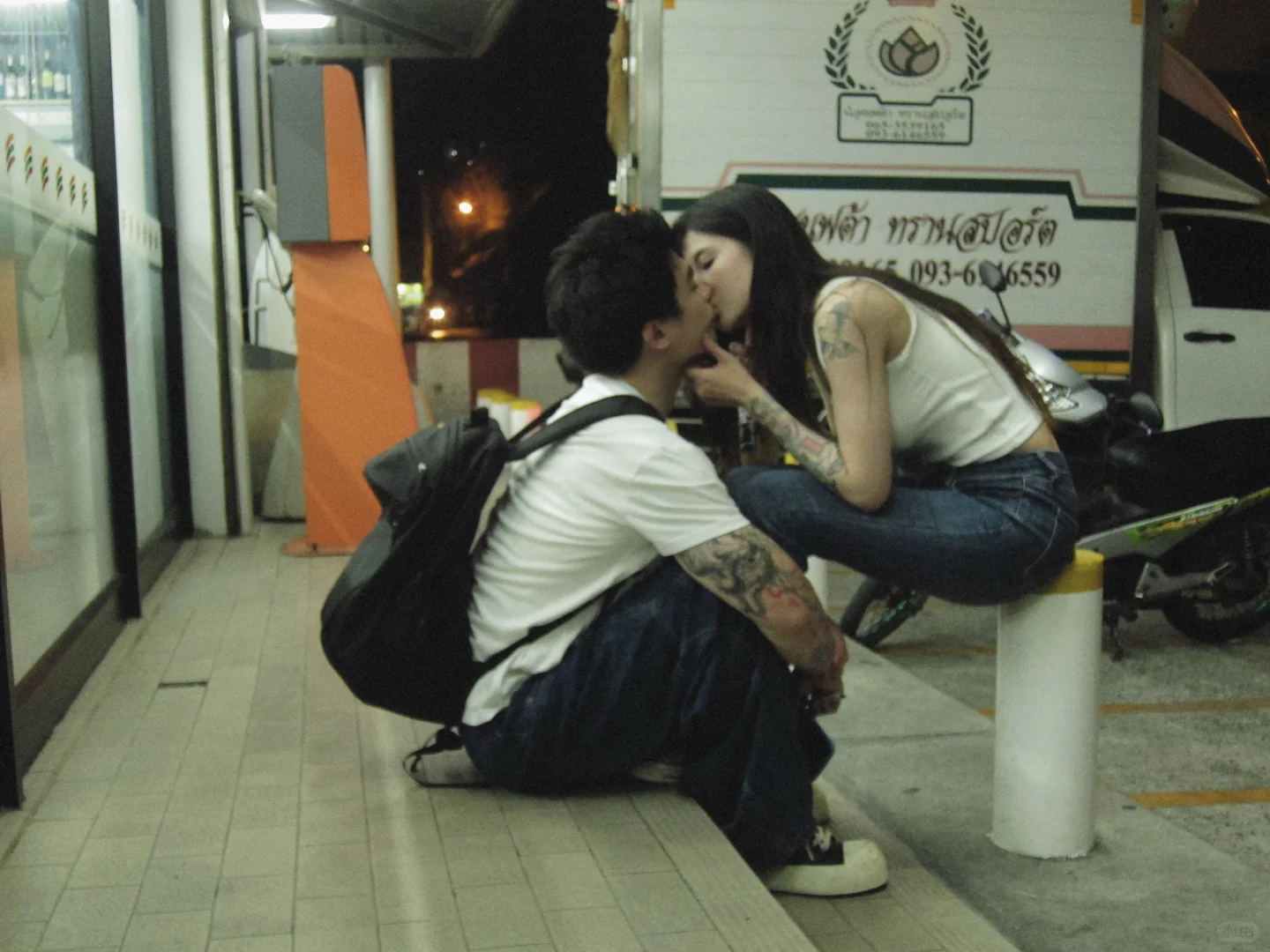 我们深入海里 打捞夏天