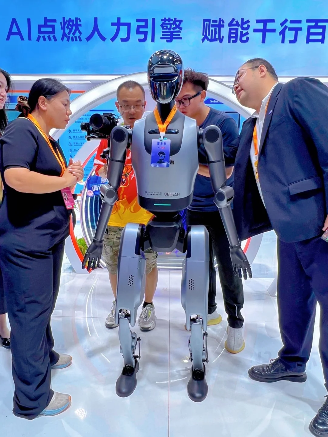 逛完首钢服贸会，感觉机器人的时代真的来了