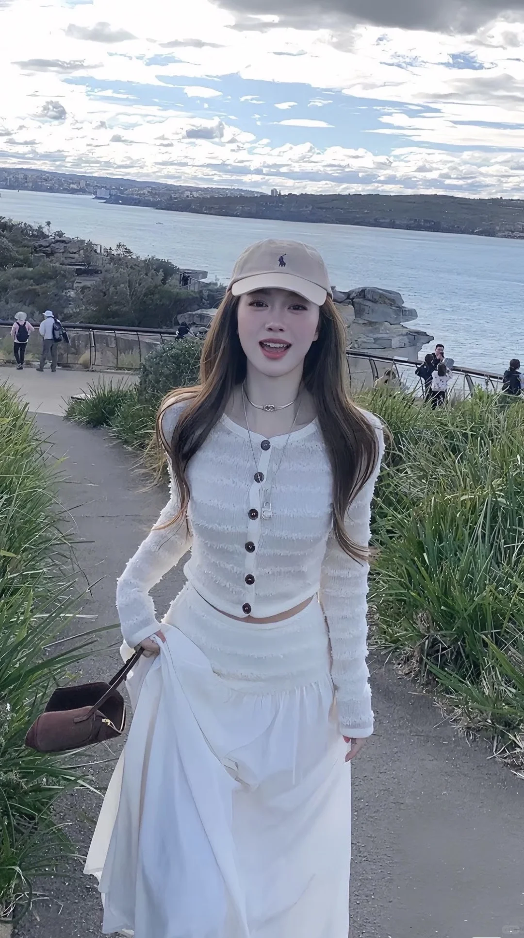 怎么拍都好看～海边度假穿搭～～～