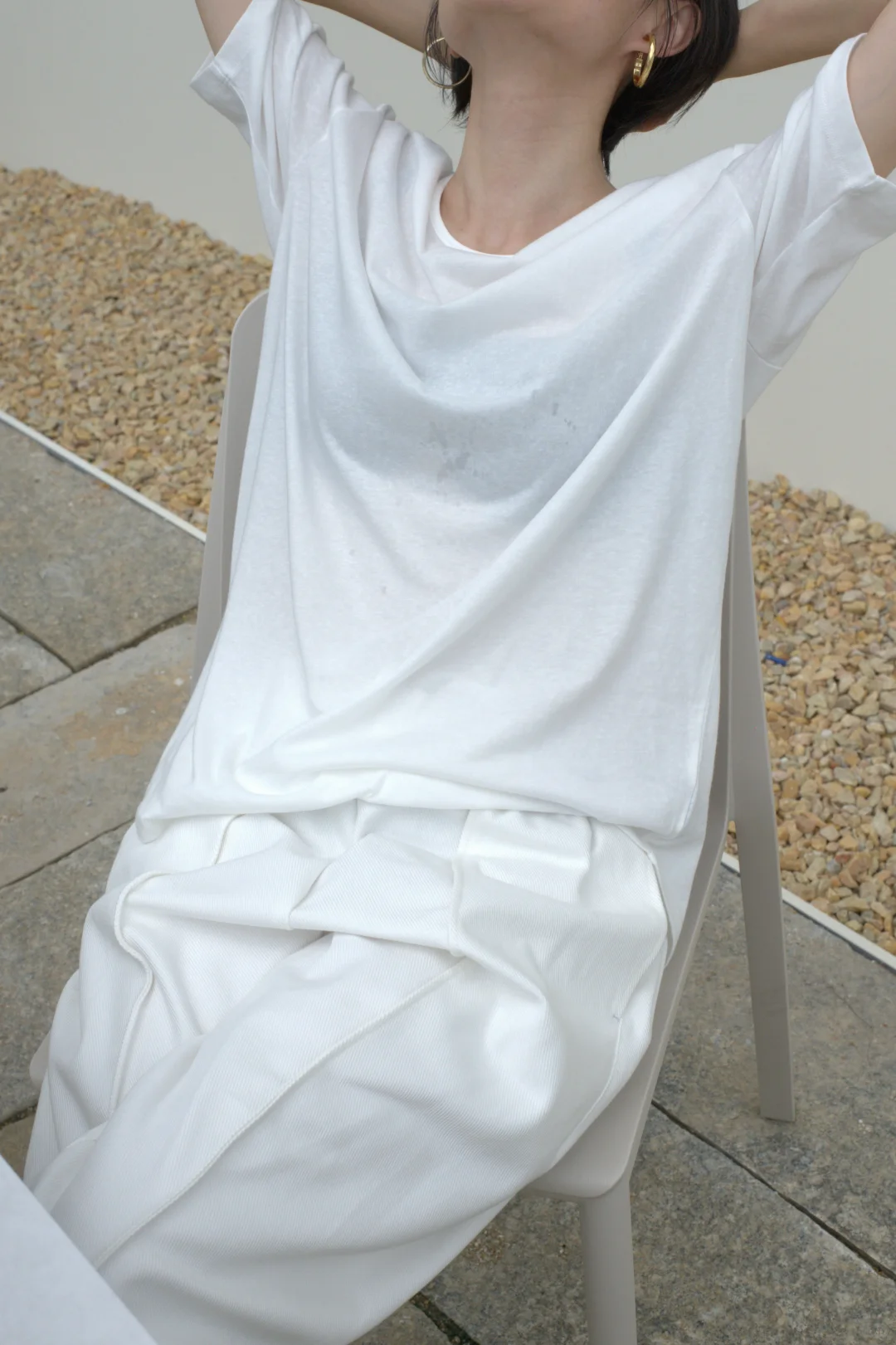 穿了这件白T，才知道“穿衣自由”是这种感觉