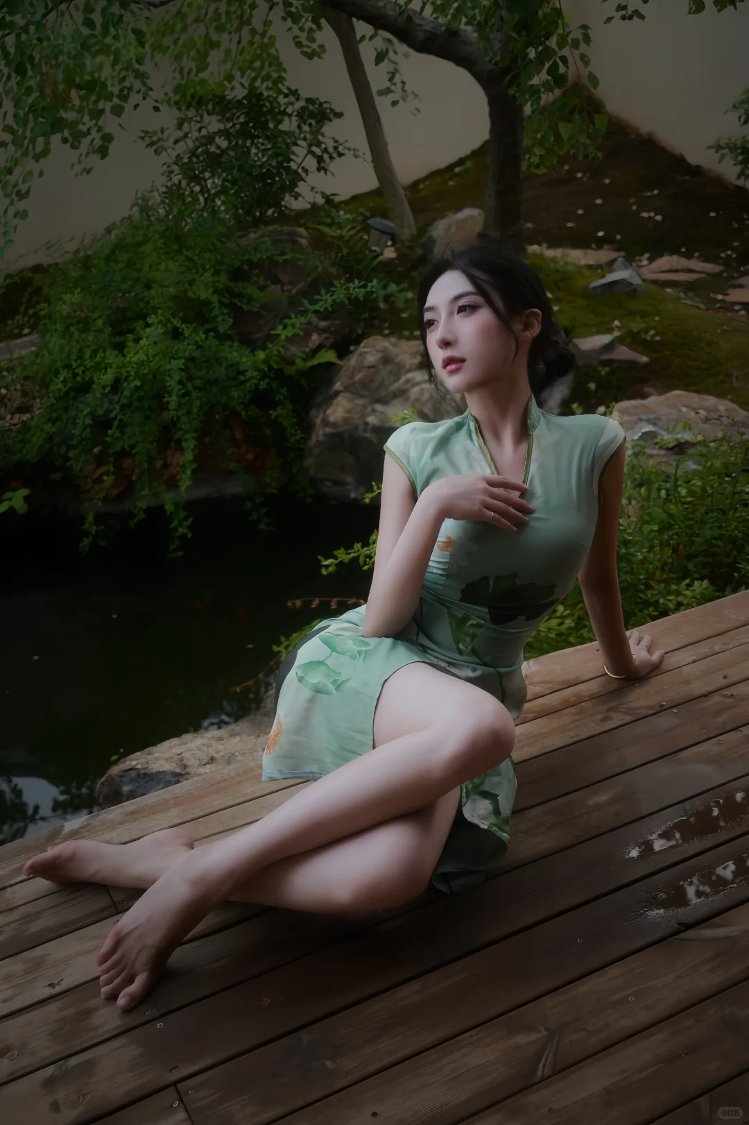 “人妻四连拍”