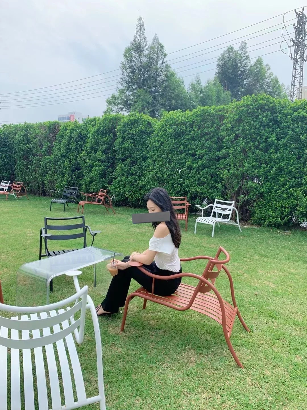 闺蜜给我拍出了人妻感，服了