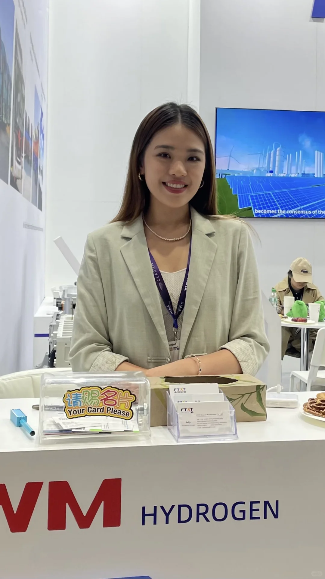 为什么我劝留子们都去展会当翻译？