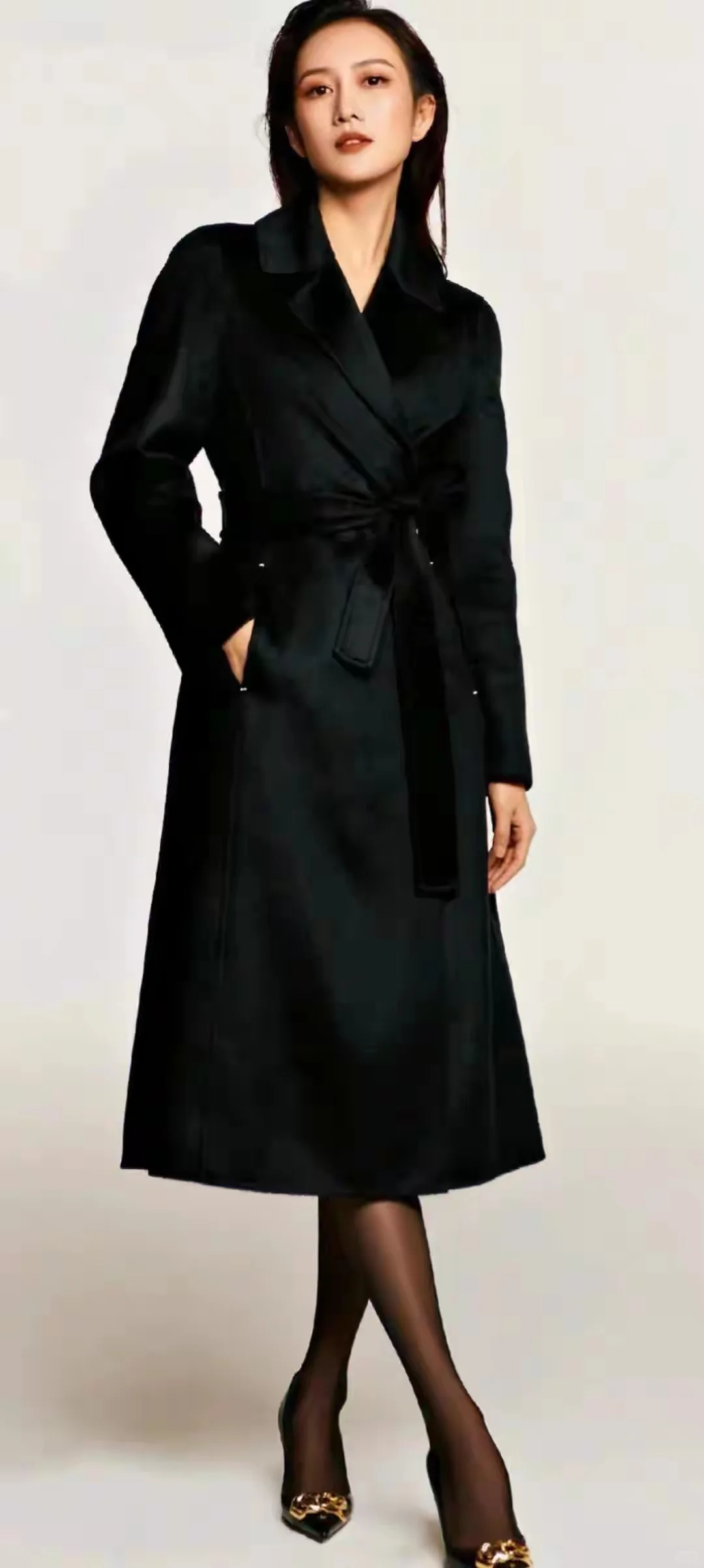 王鸥最新黑丝写真释出 优雅性感魅力全开