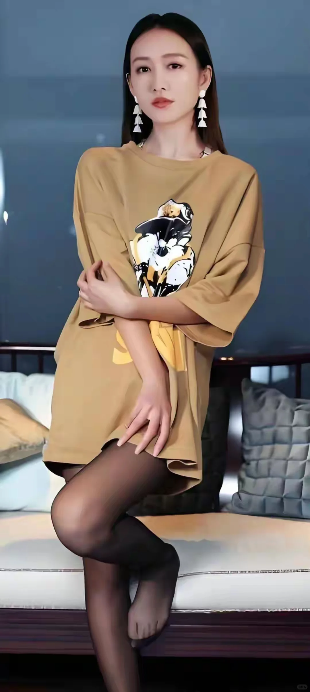 王鸥最新黑丝写真释出 优雅性感魅力全开