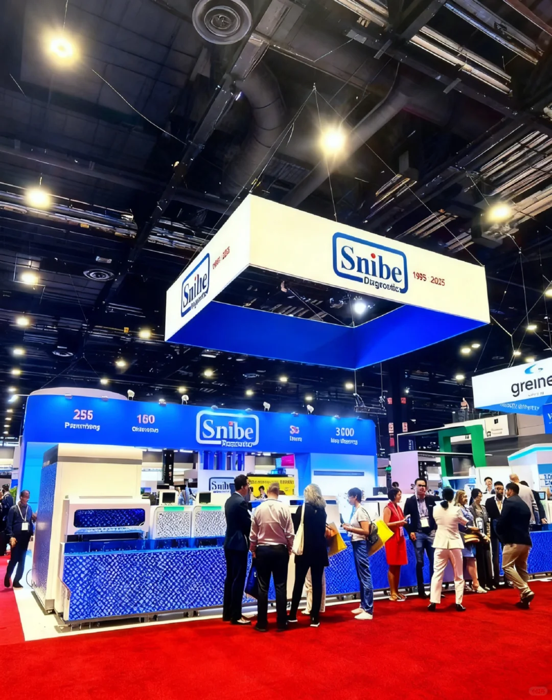 我们让您的品牌，在展会一眼被记住！