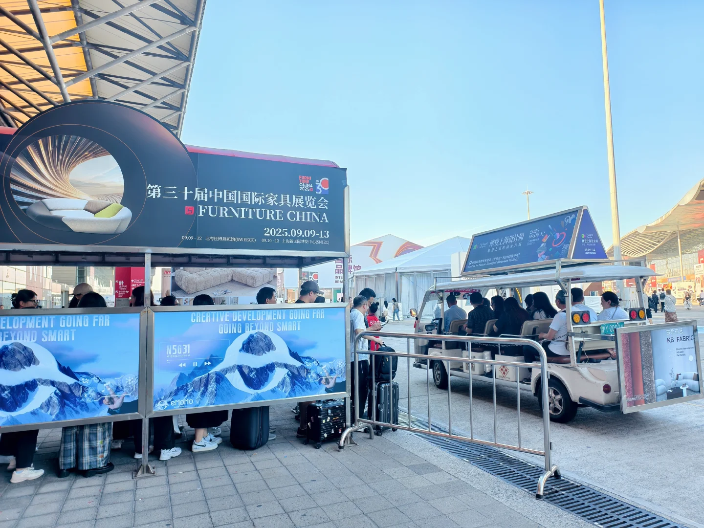 去中国国际家具展览会，就像上班！