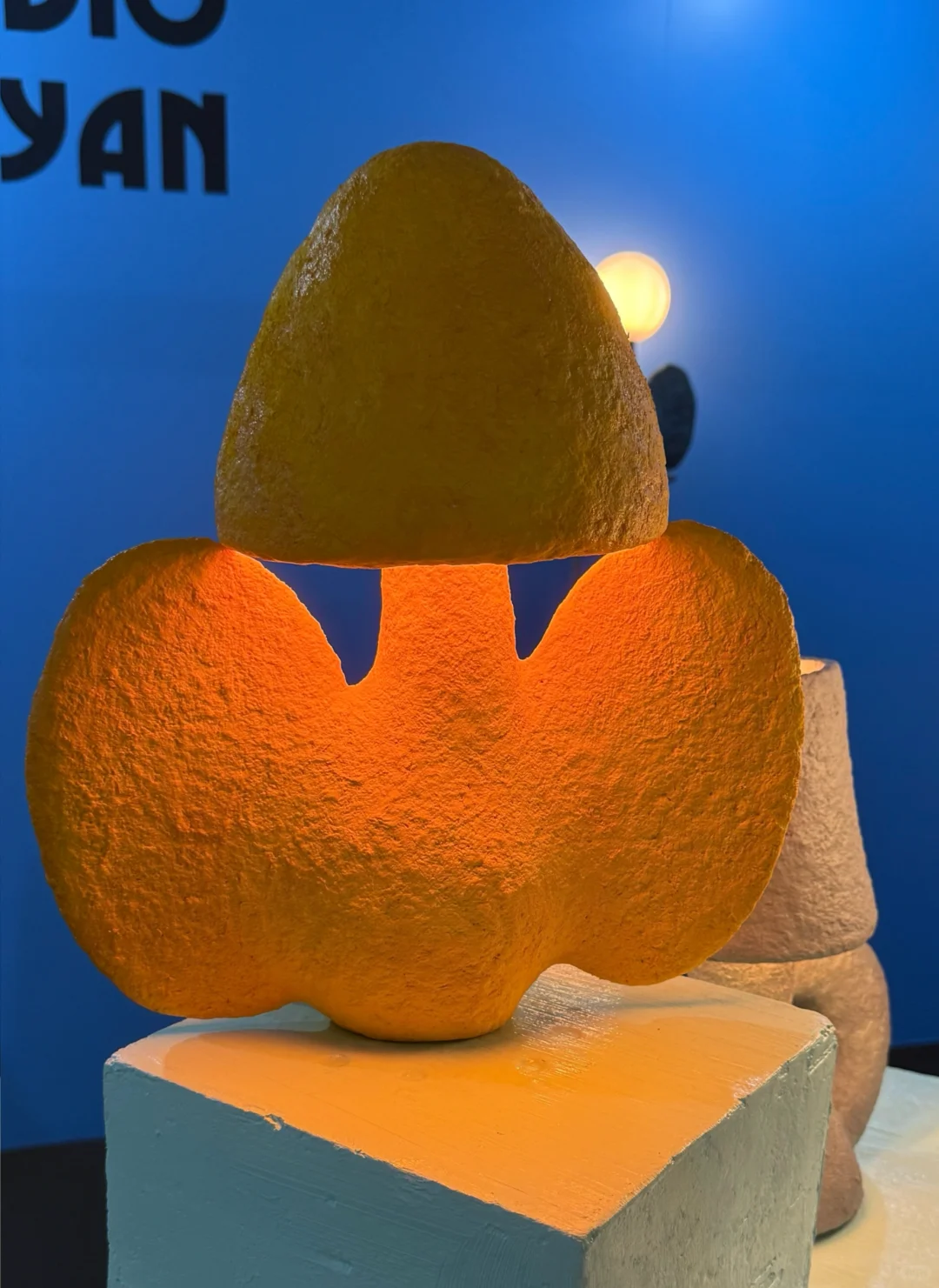 今年的上海家具展 emmm…