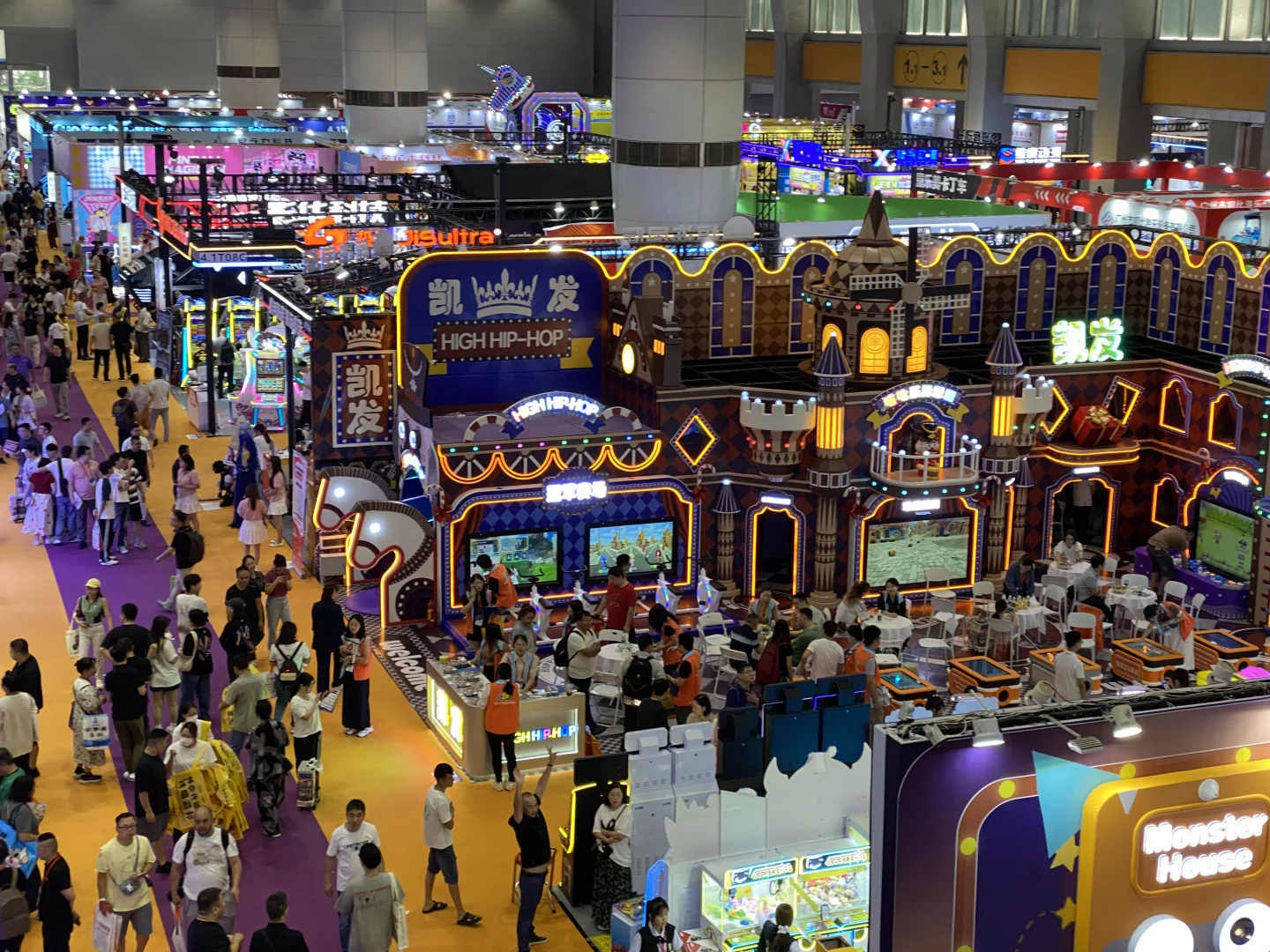 感觉自己是井底之蛙！！终于去到广交会展馆了