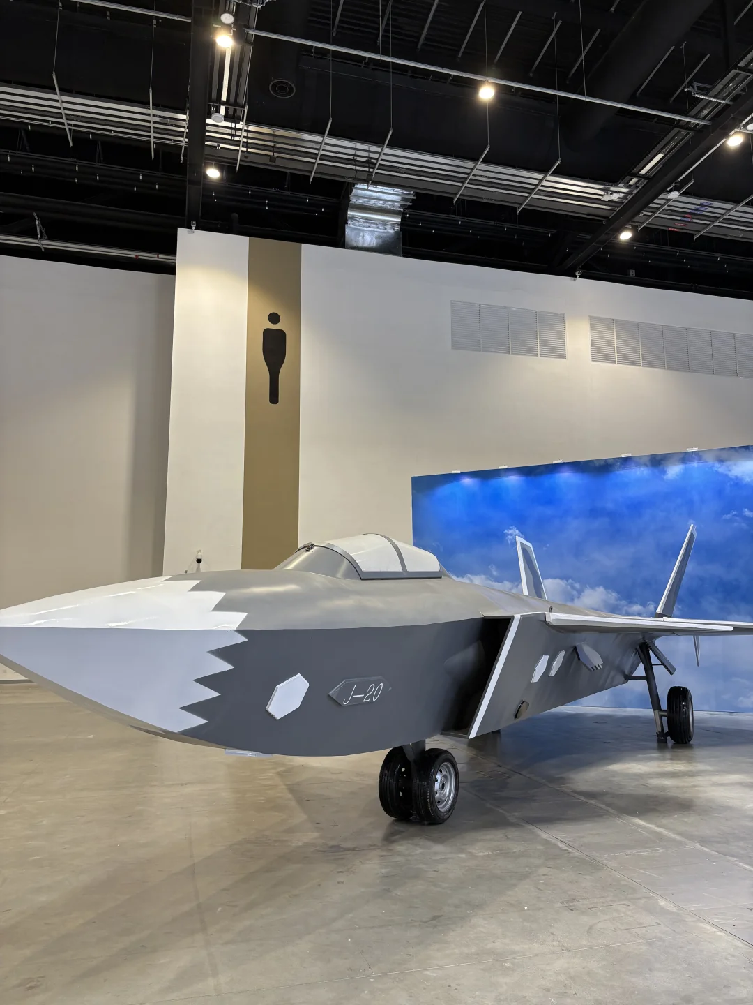 终于要去看国之重器了！“面基”摘星星的妈妈