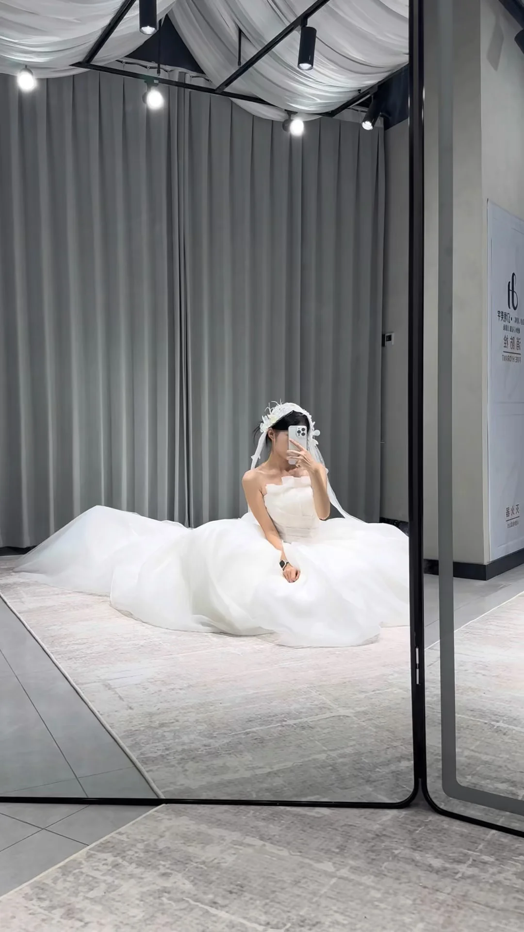 看看你们的结婚战袍