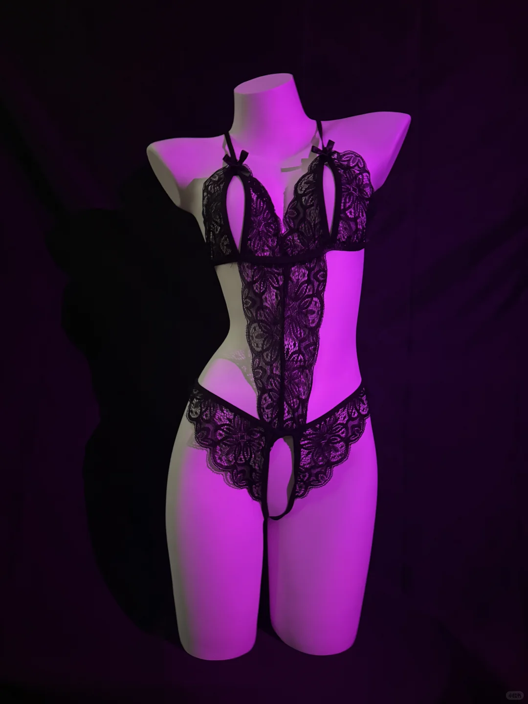 这件纯欲战袍直接让他移不开眼睛