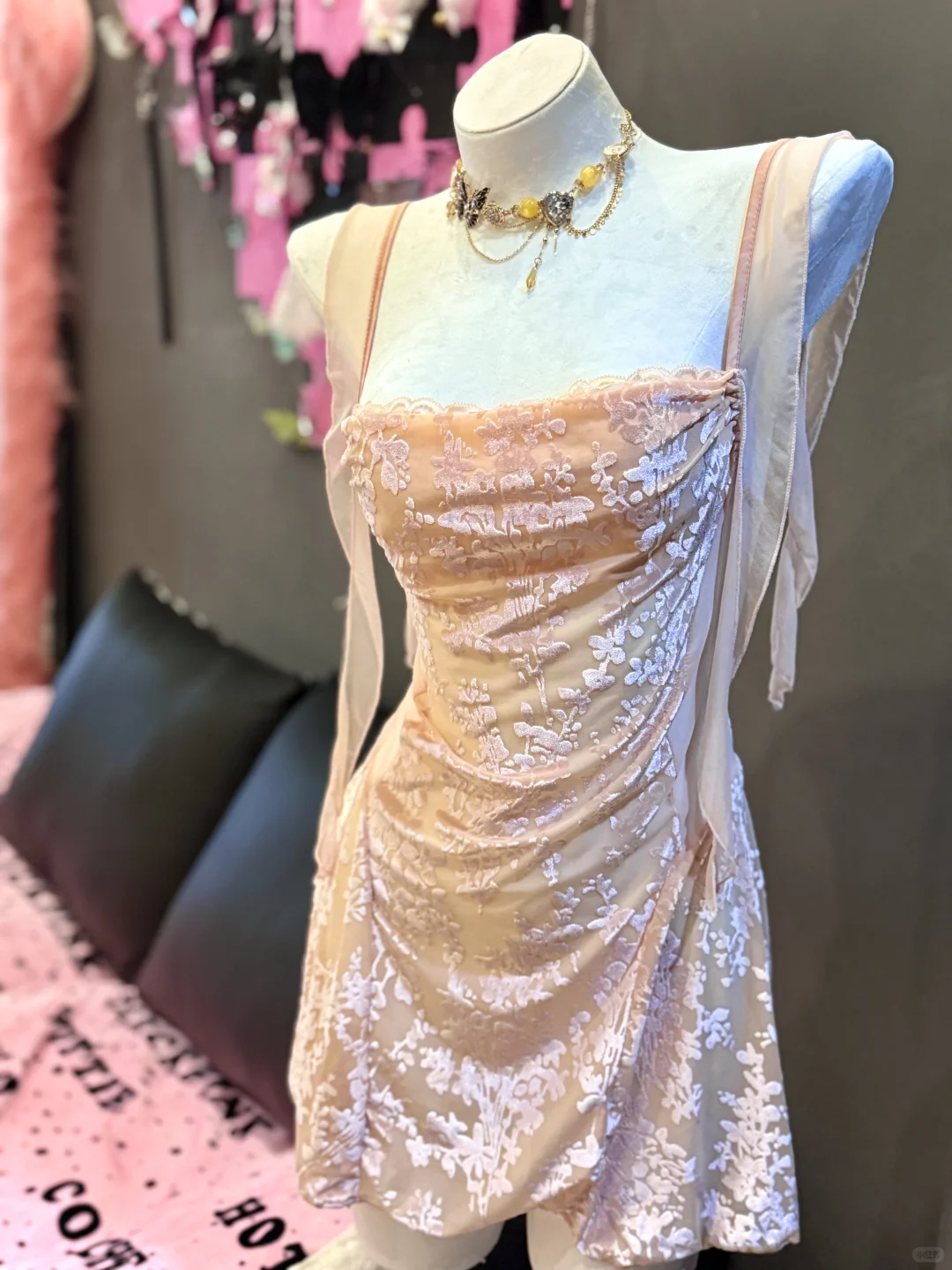 救命?不允许有人不知道这款不一样的“战袍”