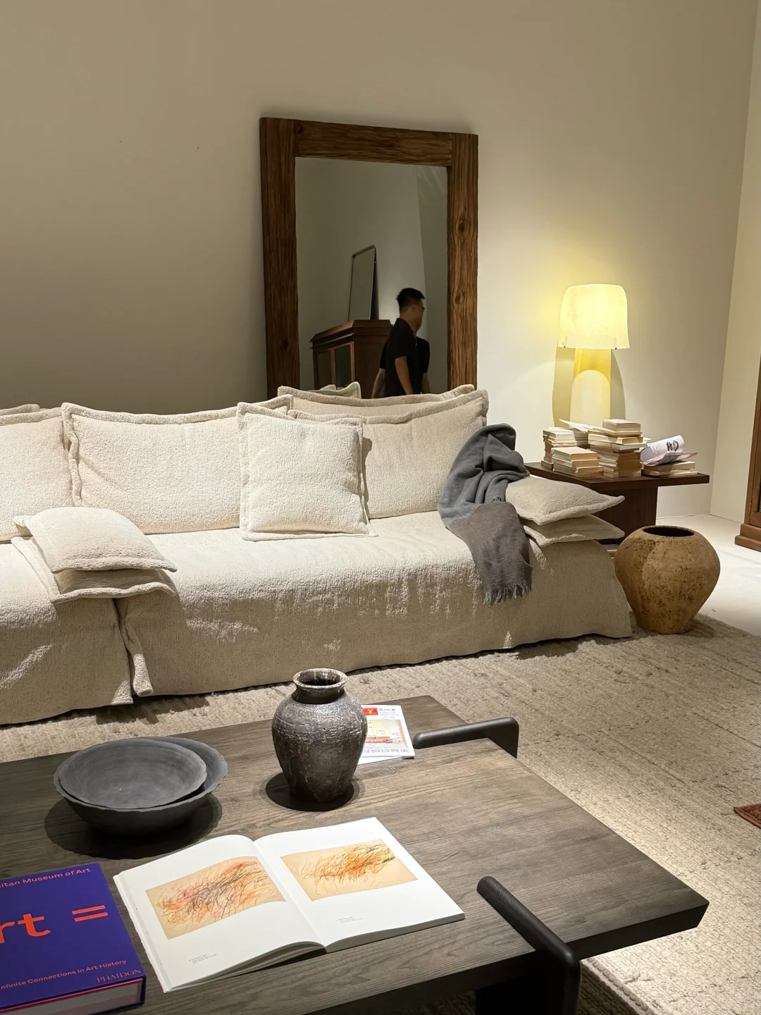 今年的上海家具展 emmm…